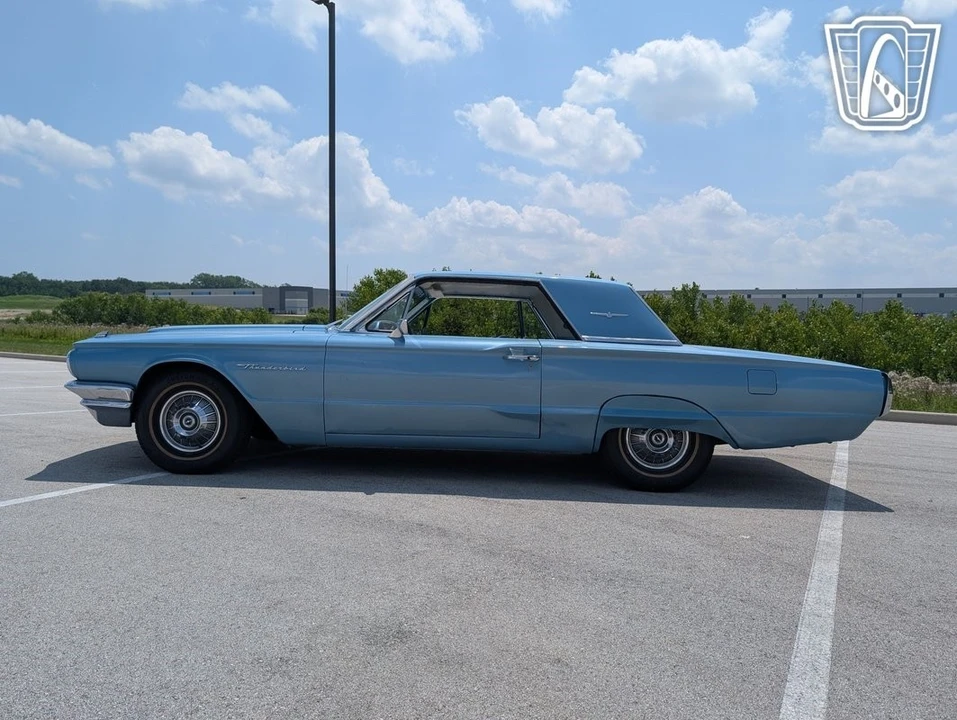 1964 Ford Thunderbird 3rd Gen - Image 9 of 21
