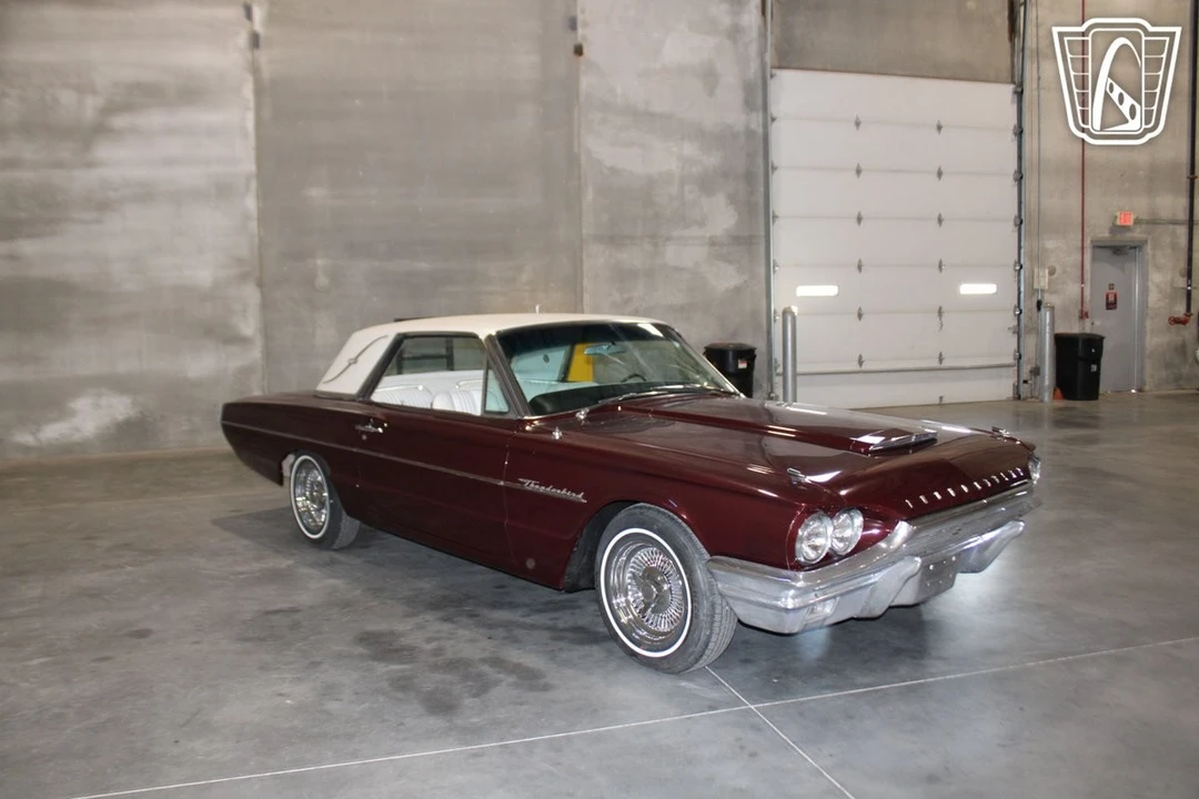 1964 Ford Thunderbird 4th Gen - Image 9 of 12
