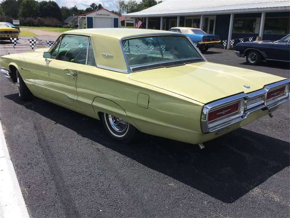 1964 Ford Thunderbird 4th Gen - Image 11 of 24