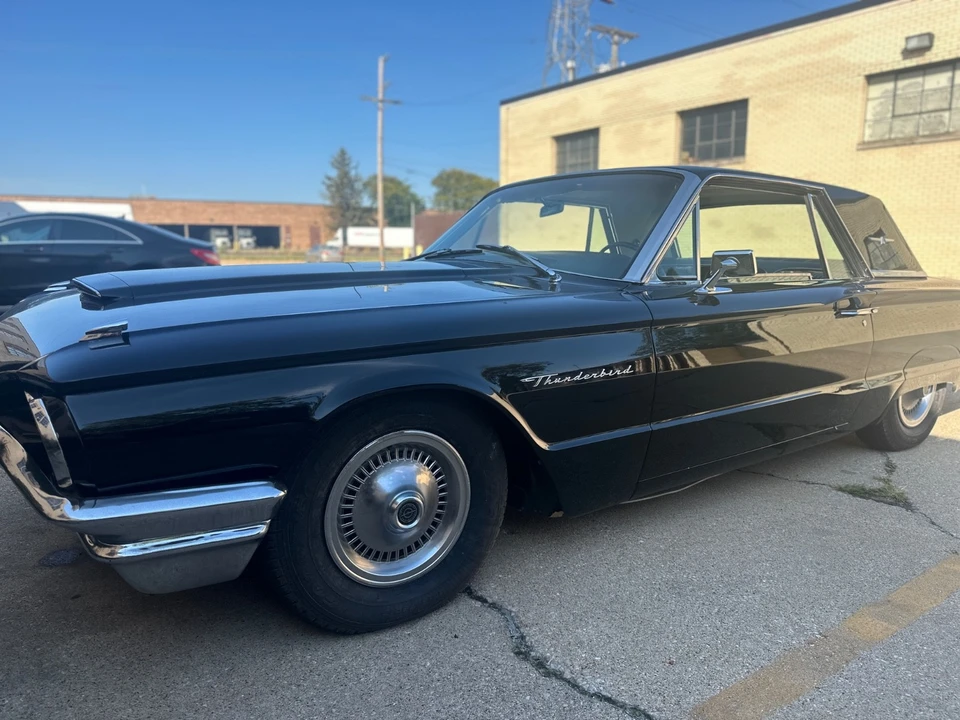 1964 Ford Thunderbird 4th Gen - Image 10 of 21