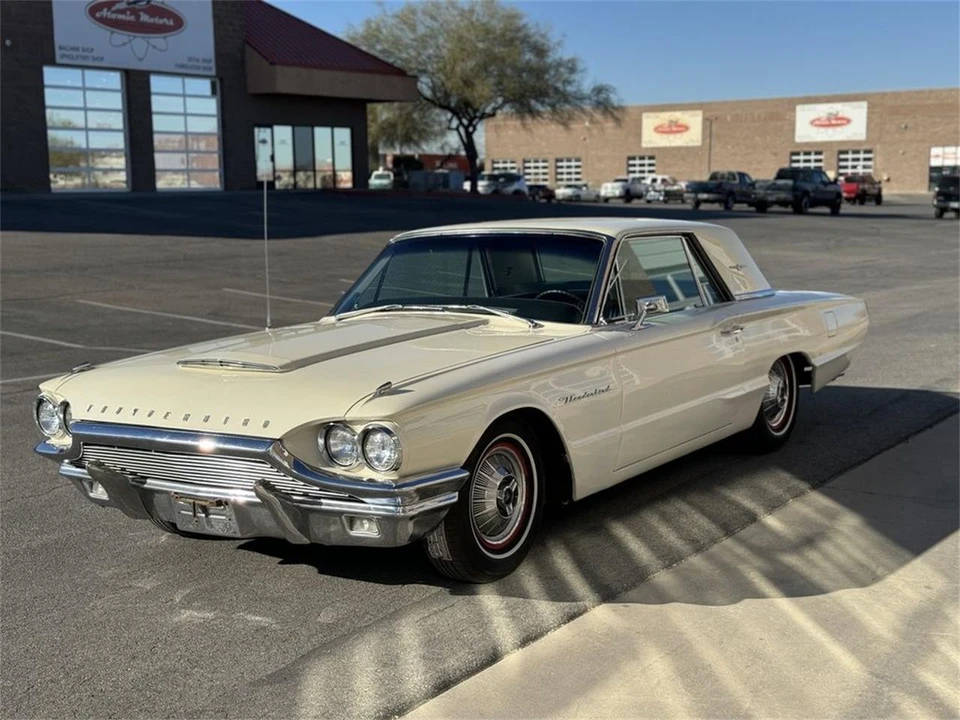 1964 Ford Thunderbird 4th Gen - Image 9 of 18