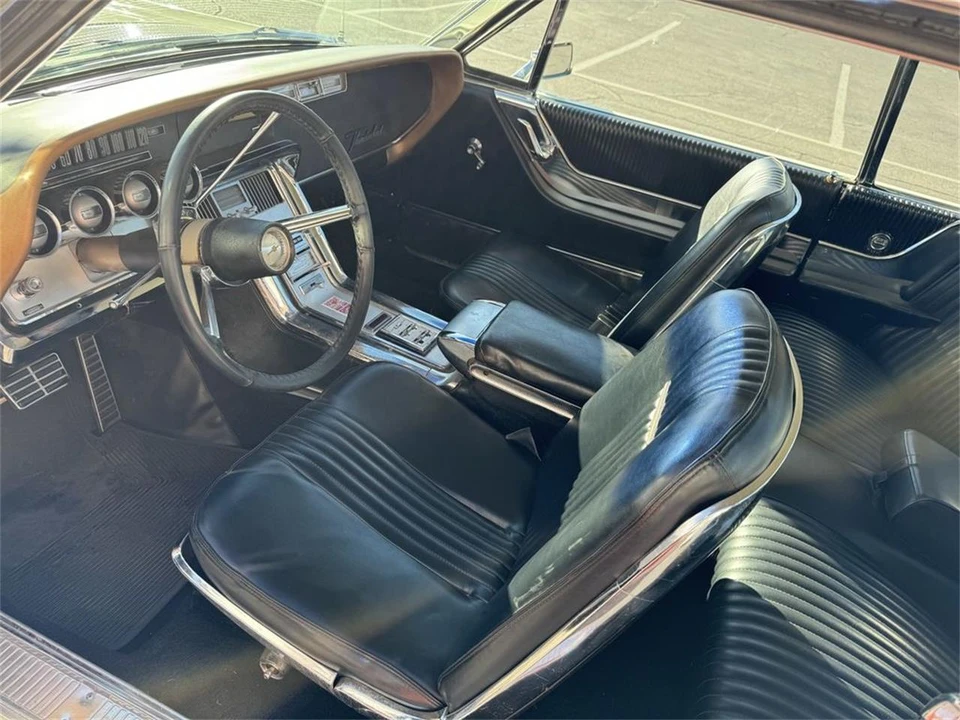 1964 Ford Thunderbird 4th Gen - Image 11 of 18
