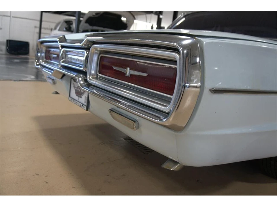 1964 Ford Thunderbird 4th Gen - Image 22 of 31