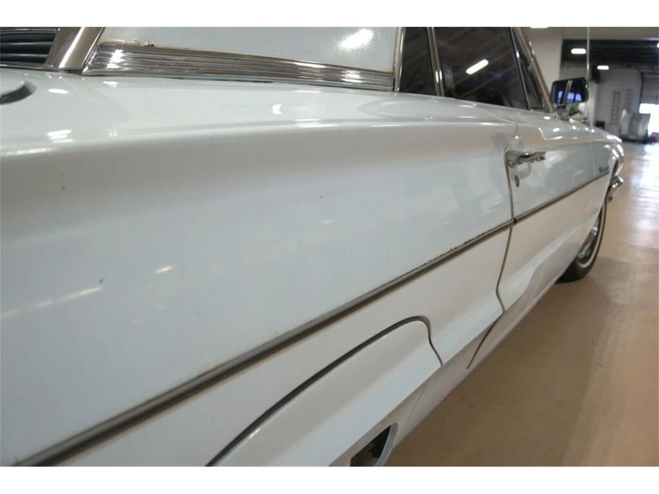 1964 Ford Thunderbird 4th Gen - Image 24 of 31