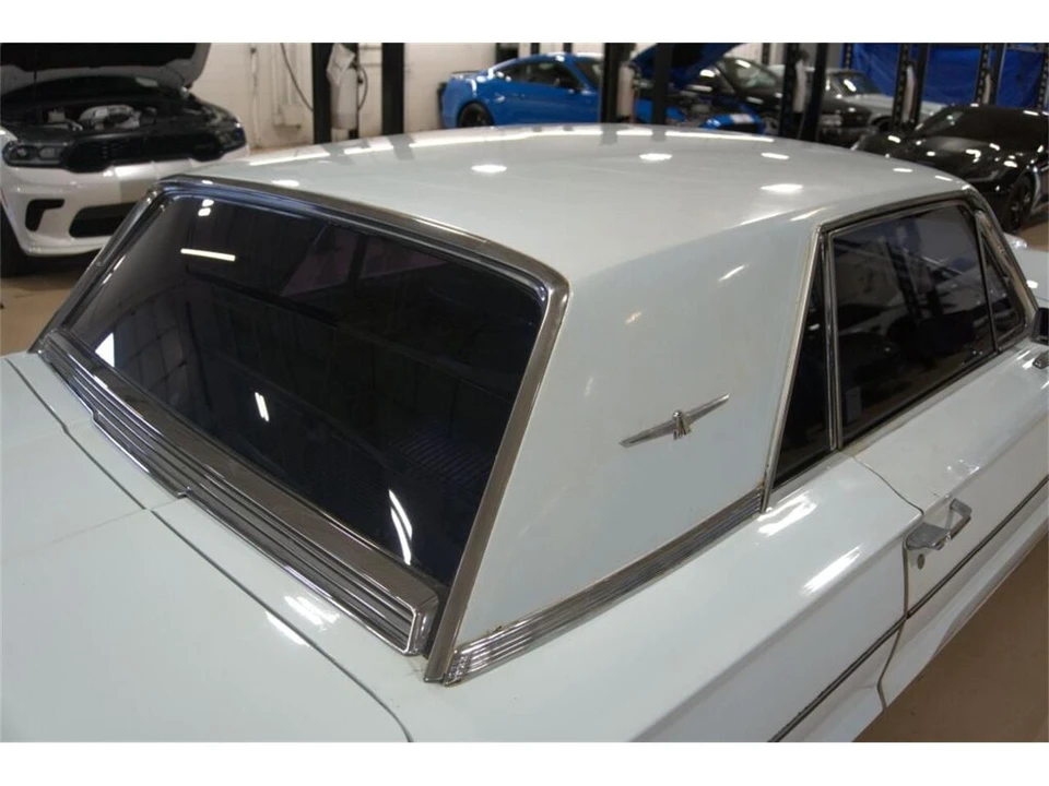 1964 Ford Thunderbird 4th Gen - Image 25 of 31