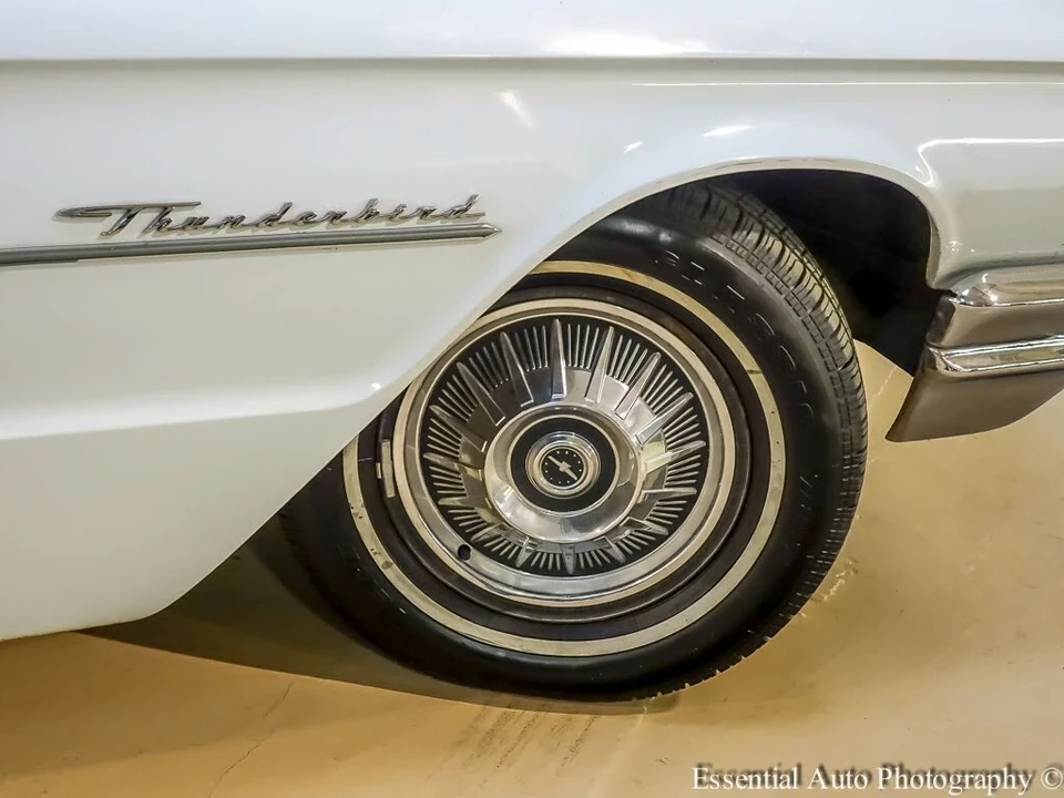 1964 Ford Thunderbird 4th Gen - Image 11 of 12