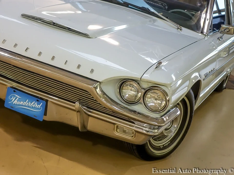 1964 Ford Thunderbird 4th Gen - Image 6 of 12