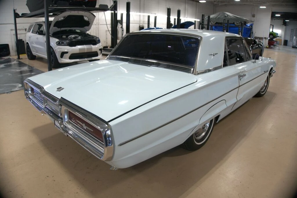 1964 Ford Thunderbird 4th Gen - Image 5 of 31