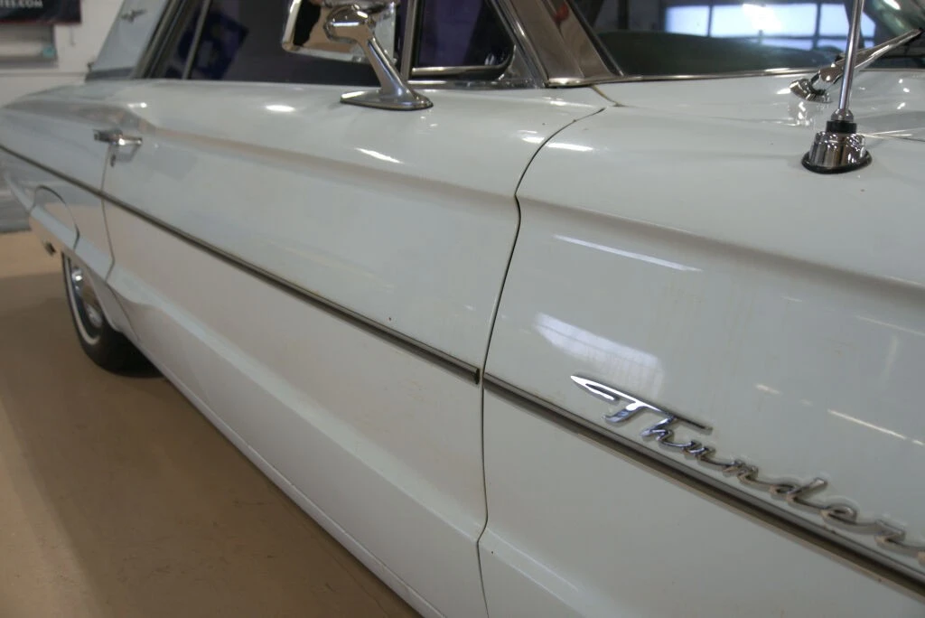 1964 Ford Thunderbird 4th Gen - Image 27 of 31