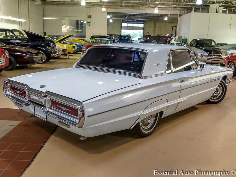 1964 Ford Thunderbird 4th Gen - Image 10 of 12
