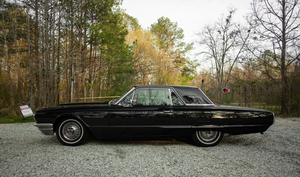 1964 Ford Thunderbird 4th Gen - Image 12 of 31