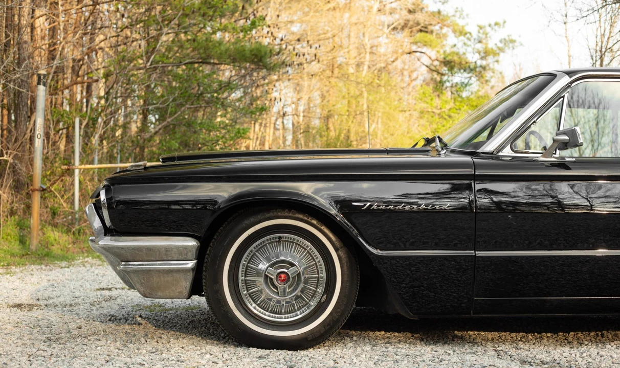 1964 Ford Thunderbird 4th Gen - Image 19 of 31