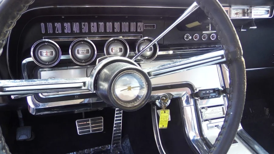 1964 Ford Thunderbird 4th Gen - Image 6 of 8