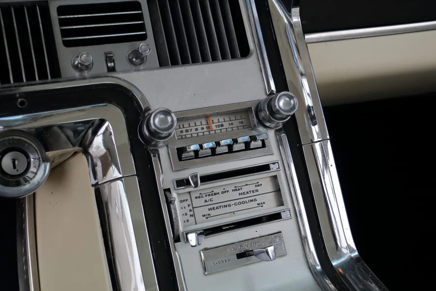 1964 Ford Thunderbird 4th Gen - Image 20 of 27