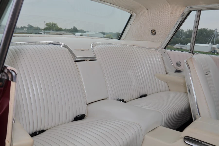 1964 Ford Thunderbird 4th Gen - Image 18 of 27