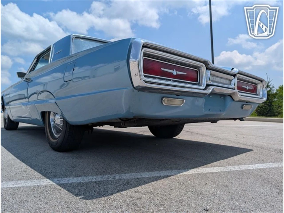 1964 Ford Thunderbird 4th Gen - Image 11 of 31