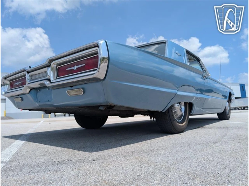 1964 Ford Thunderbird 4th Gen - Image 17 of 31