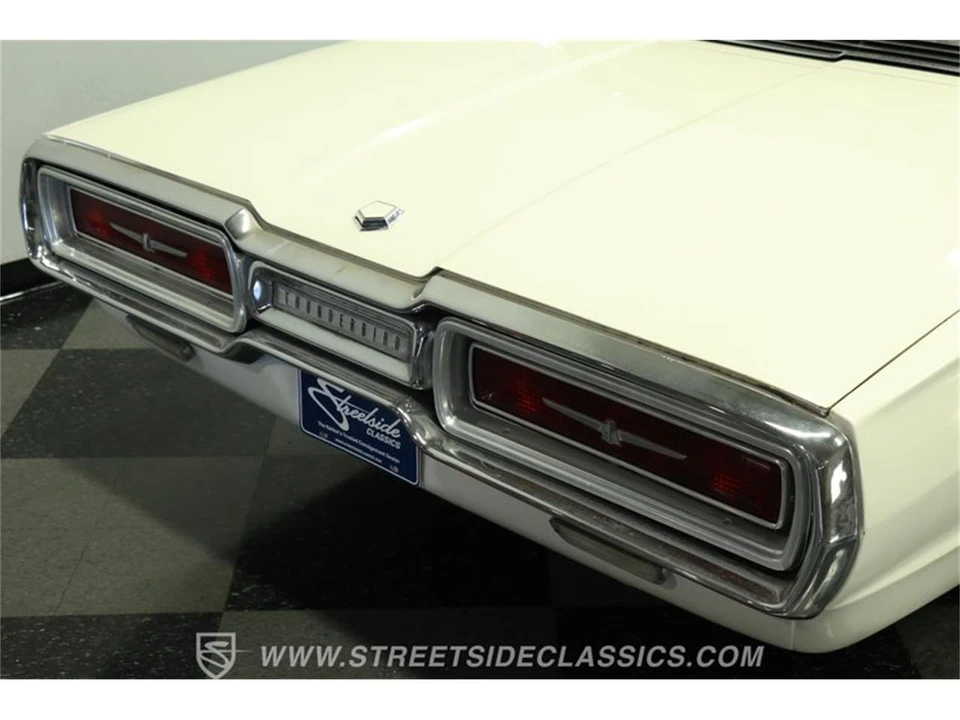 1964 Ford Thunderbird 4th Gen - Image 25 of 31
