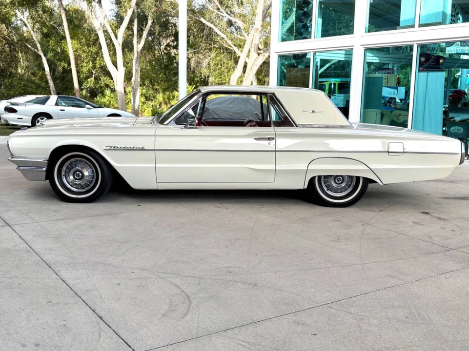 1964 Ford Thunderbird 4th Gen - Image 13 of 31