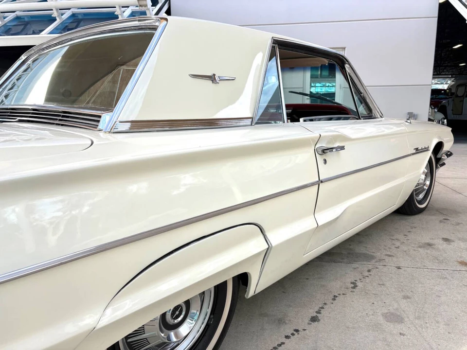 1964 Ford Thunderbird 4th Gen - Image 20 of 31