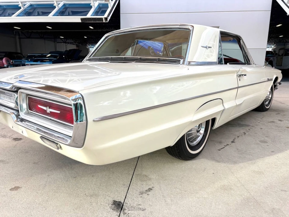 1964 Ford Thunderbird 4th Gen - Image 18 of 21