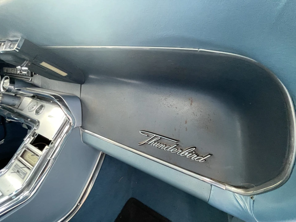 1964 Ford Thunderbird 4th Gen - Image 29 of 31