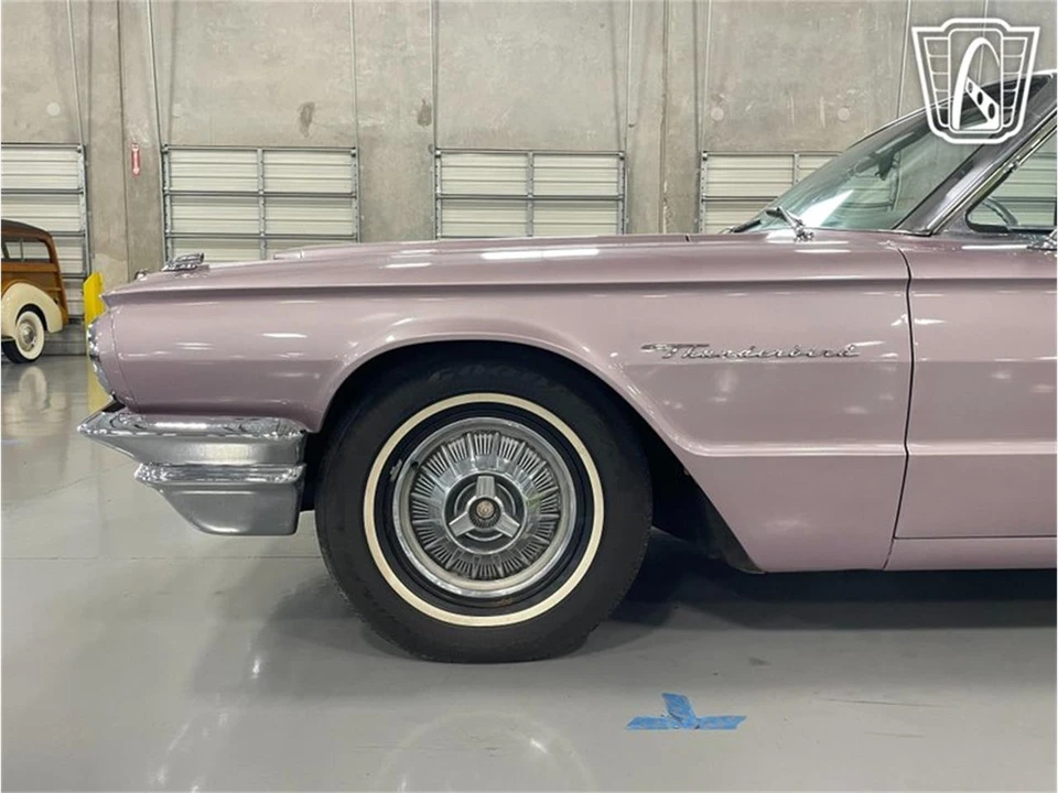 1964 Ford Thunderbird 4th Gen - Image 17 of 31