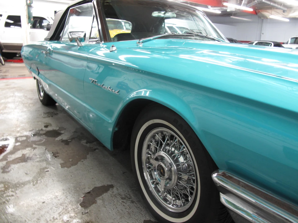 1964 Ford Thunderbird 4th Gen - Image 19 of 31