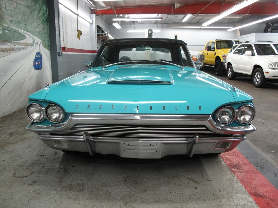 1964 Ford Thunderbird 4th Gen - Image 11 of 31