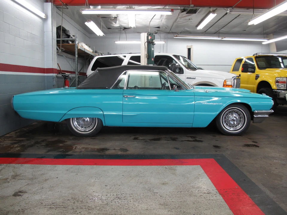 1964 Ford Thunderbird 4th Gen - Image 17 of 31