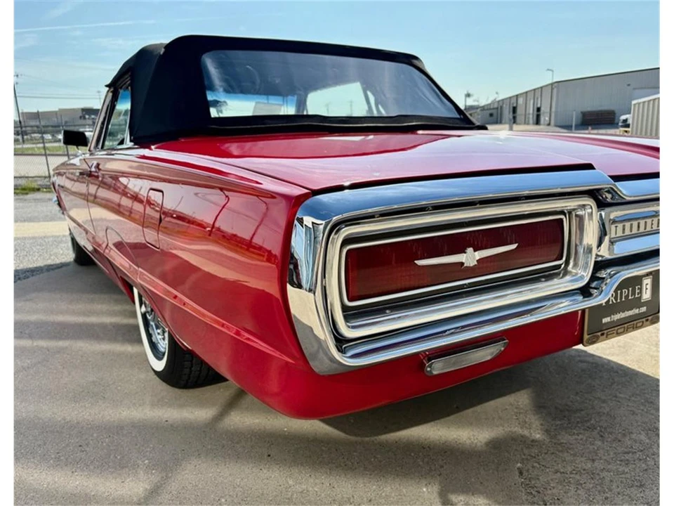 1964 Ford Thunderbird 4th Gen - Image 9 of 31