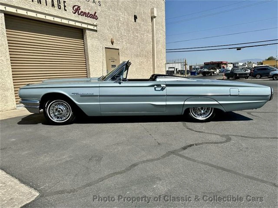 1964 Ford Thunderbird 4th Gen - Image 9 of 24
