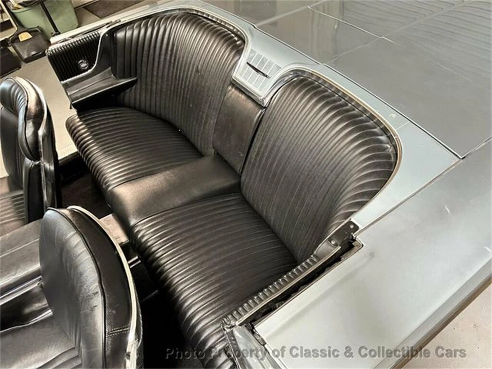 1964 Ford Thunderbird 4th Gen - Image 14 of 24