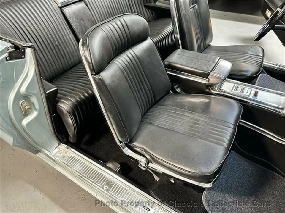1964 Ford Thunderbird 4th Gen - Image 16 of 24
