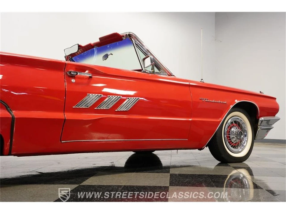 1964 Ford Thunderbird 4th Gen - Image 27 of 31
