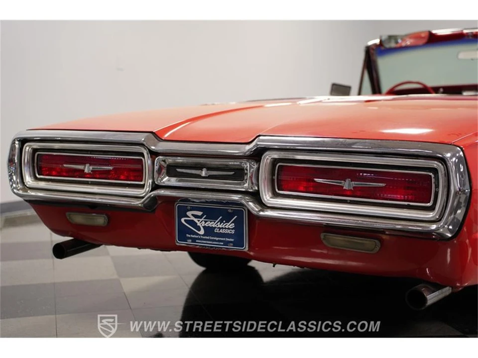 1964 Ford Thunderbird 4th Gen - Image 25 of 31