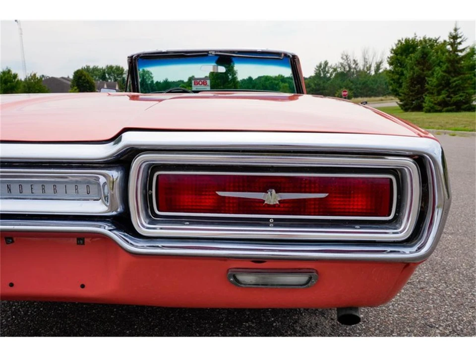 1964 Ford Thunderbird 4th Gen - Image 24 of 31