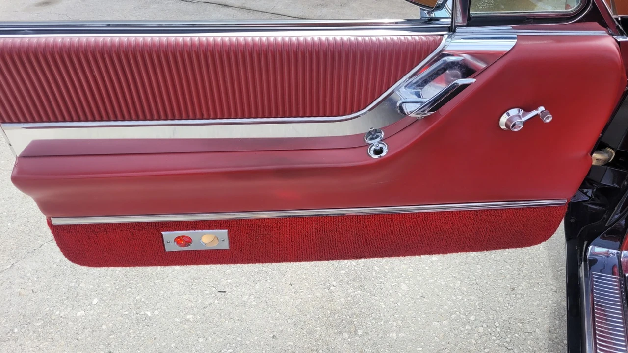 1964 Ford Thunderbird 4th Gen - Image 15 of 21