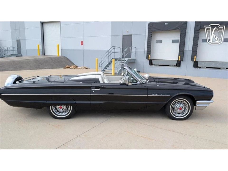 1964 Ford Thunderbird 4th Gen - Image 17 of 31