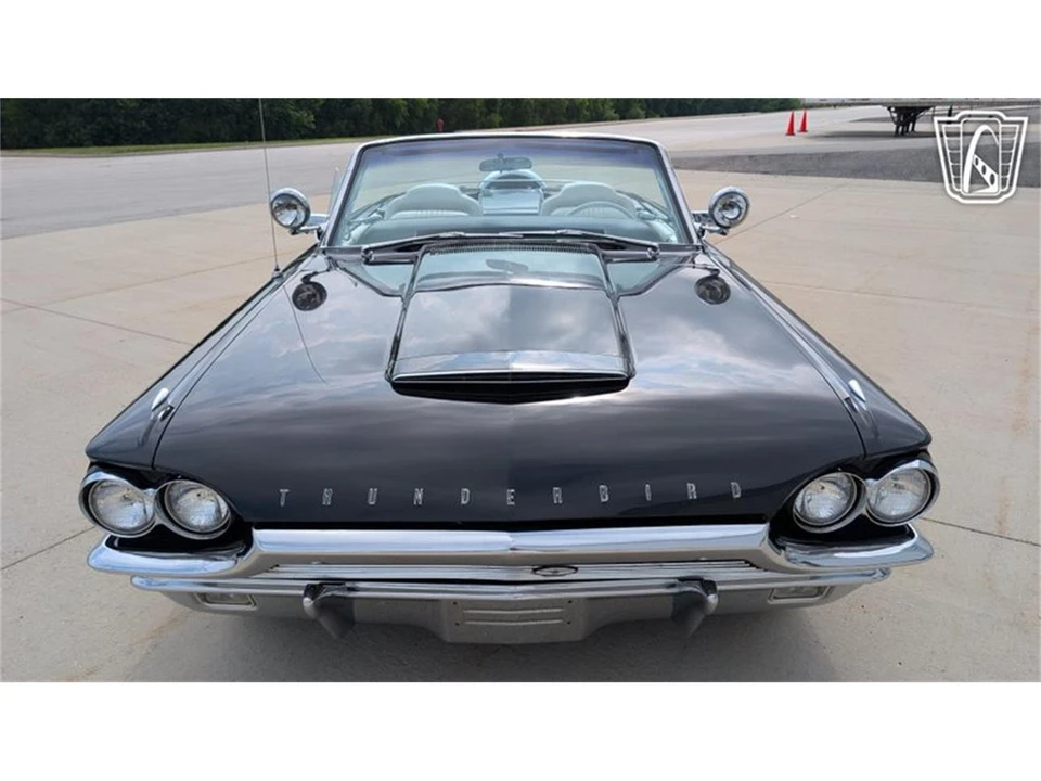 1964 Ford Thunderbird 4th Gen - Image 23 of 31