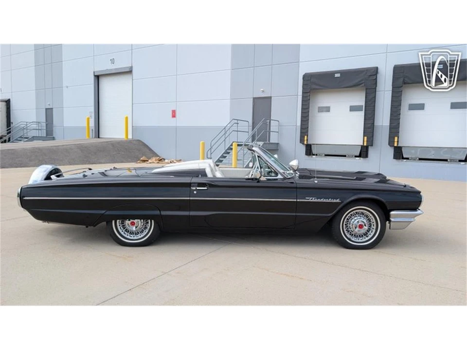 1964 Ford Thunderbird 4th Gen - Image 18 of 31