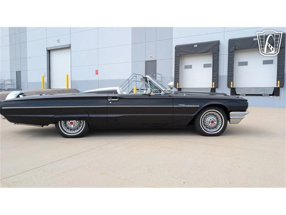 1964 Ford Thunderbird 4th Gen - Image 19 of 31