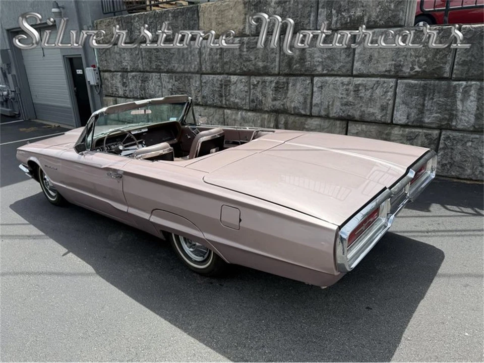 1964 Ford Thunderbird 4th Gen - Image 24 of 31
