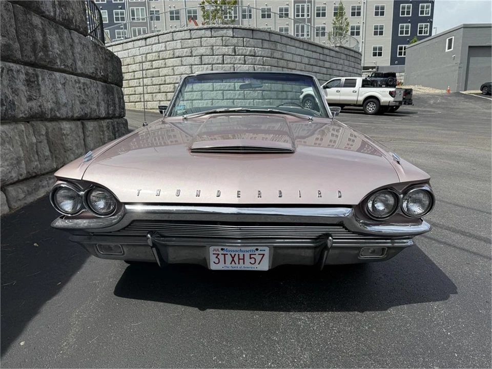 1964 Ford Thunderbird 4th Gen - Image 20 of 31