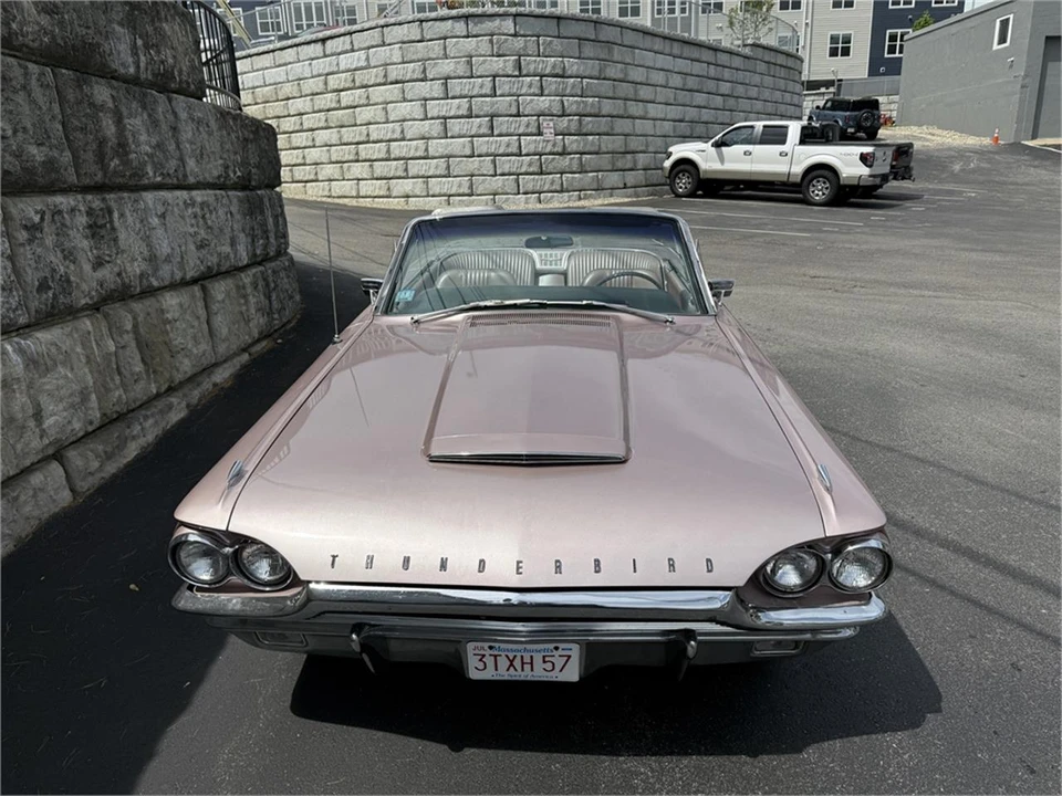 1964 Ford Thunderbird 4th Gen - Image 21 of 31