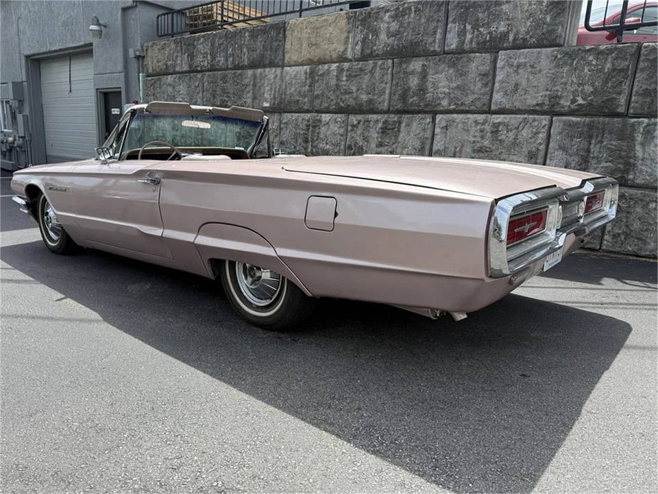 1964 Ford Thunderbird 4th Gen - Image 11 of 31