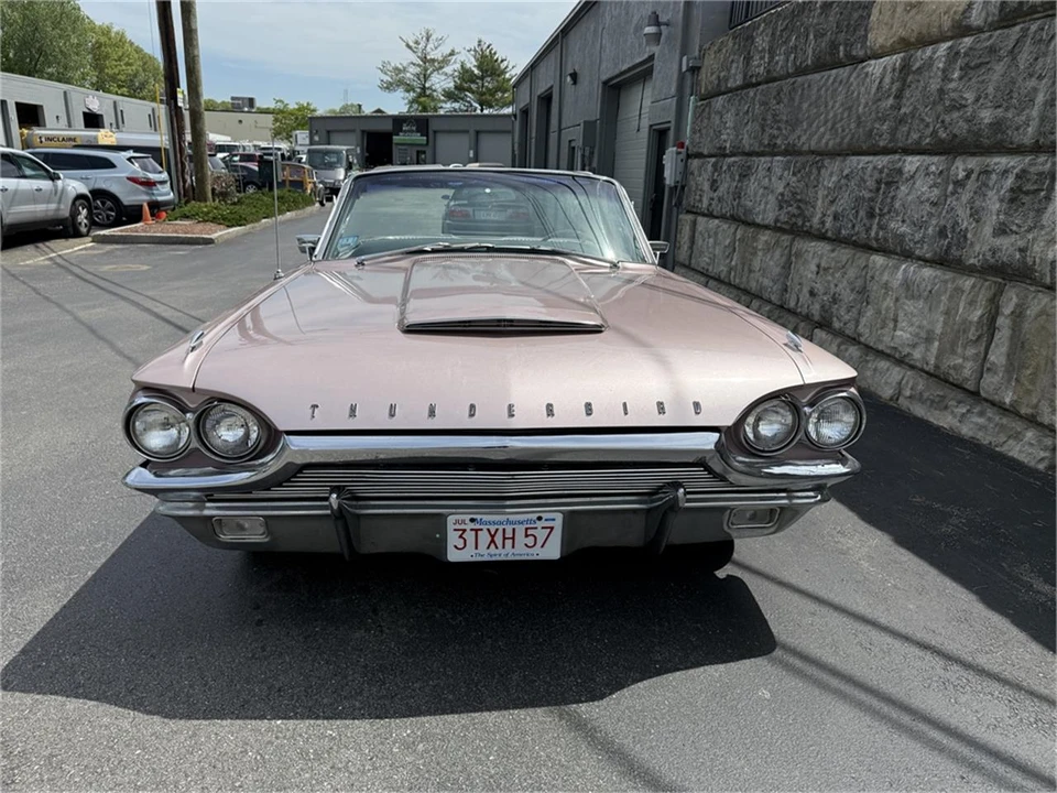 1964 Ford Thunderbird 4th Gen - Image 18 of 31