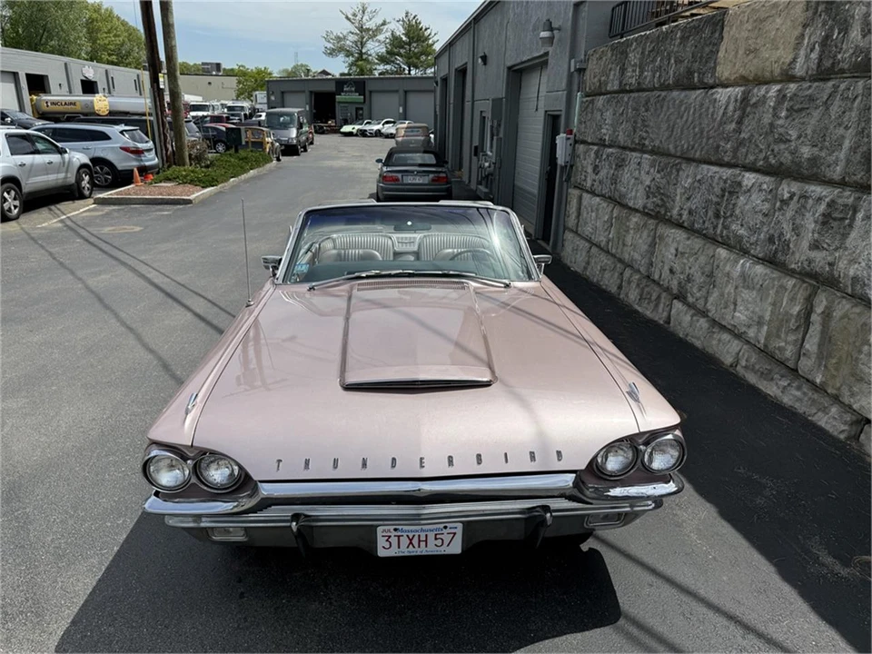1964 Ford Thunderbird 4th Gen - Image 19 of 31
