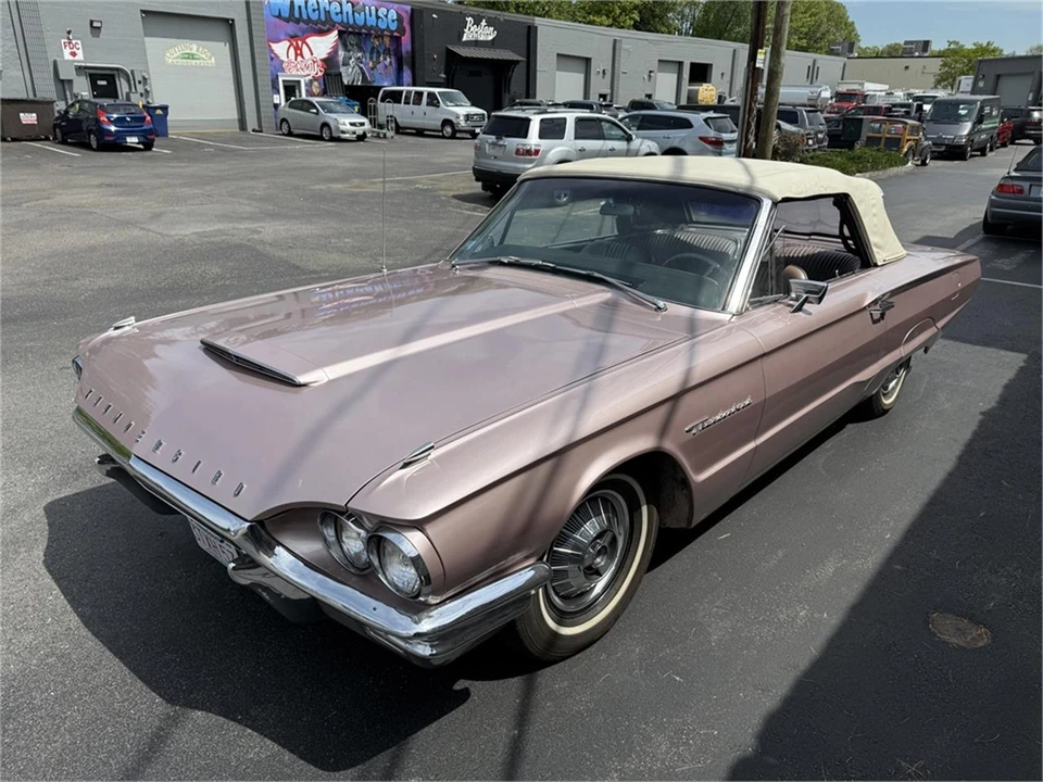 1964 Ford Thunderbird 4th Gen - Image 24 of 31
