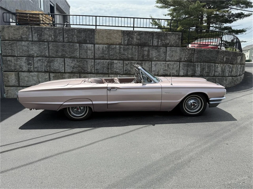 1964 Ford Thunderbird 4th Gen - Image 14 of 31